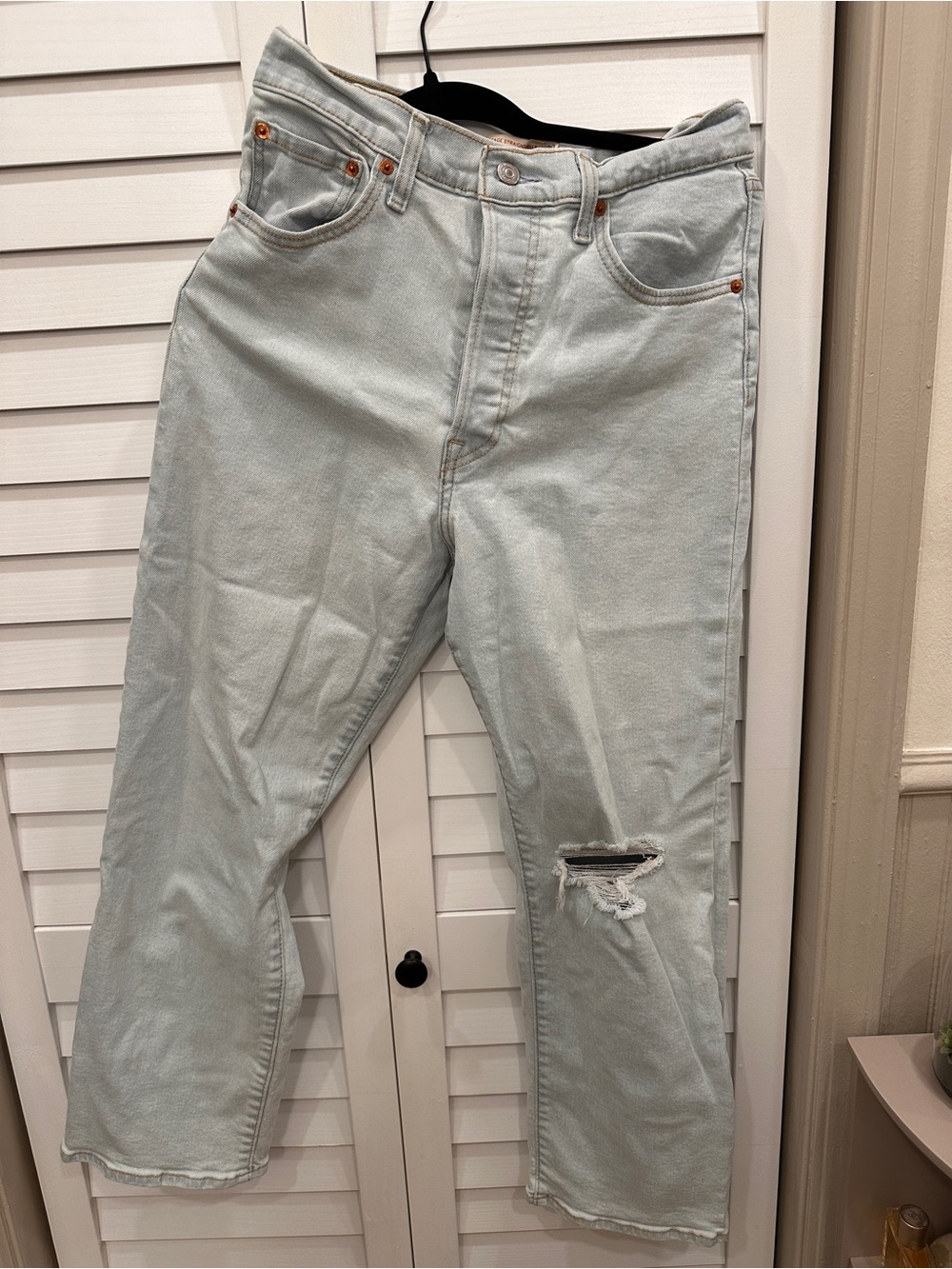 Light Blue Women’s Distressed Levi button fly Jeans size 30 Ribcage Straight